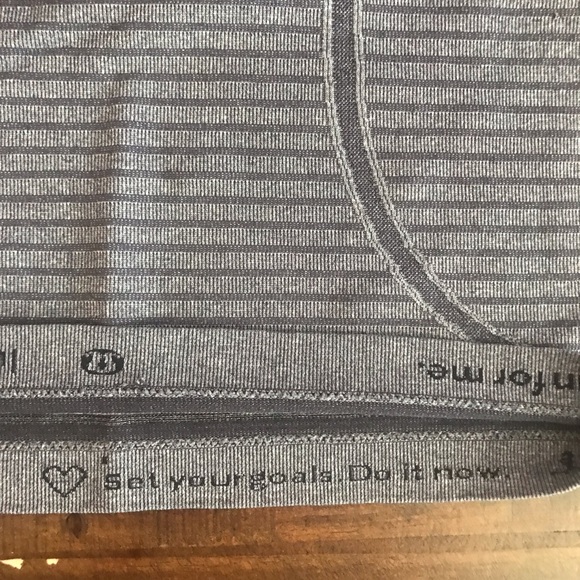 EUC Lululemon High Neck Swiftly Tech Racerback Tank - Picture 4 of 7